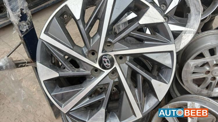  Wheel and Rims  