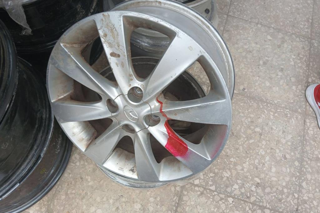  Wheel and Rims  