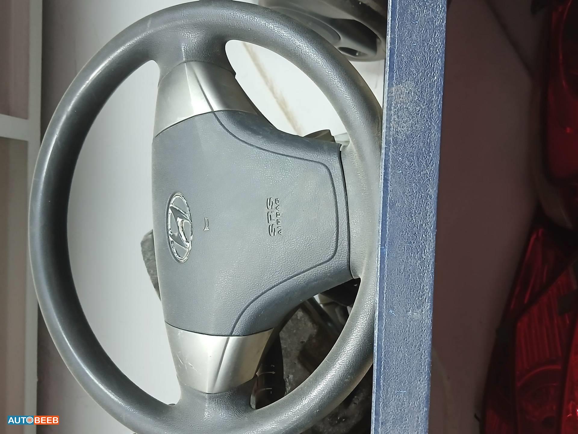 Cabin  Steering Wheel Hyundai Elantra