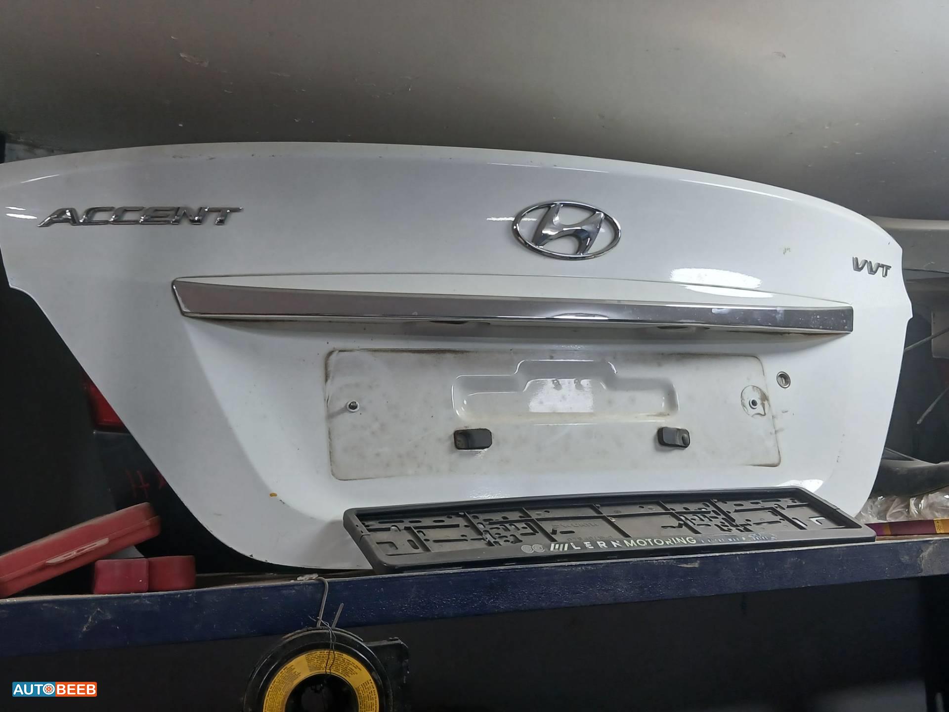 Body  Trunk Hyundai Accent