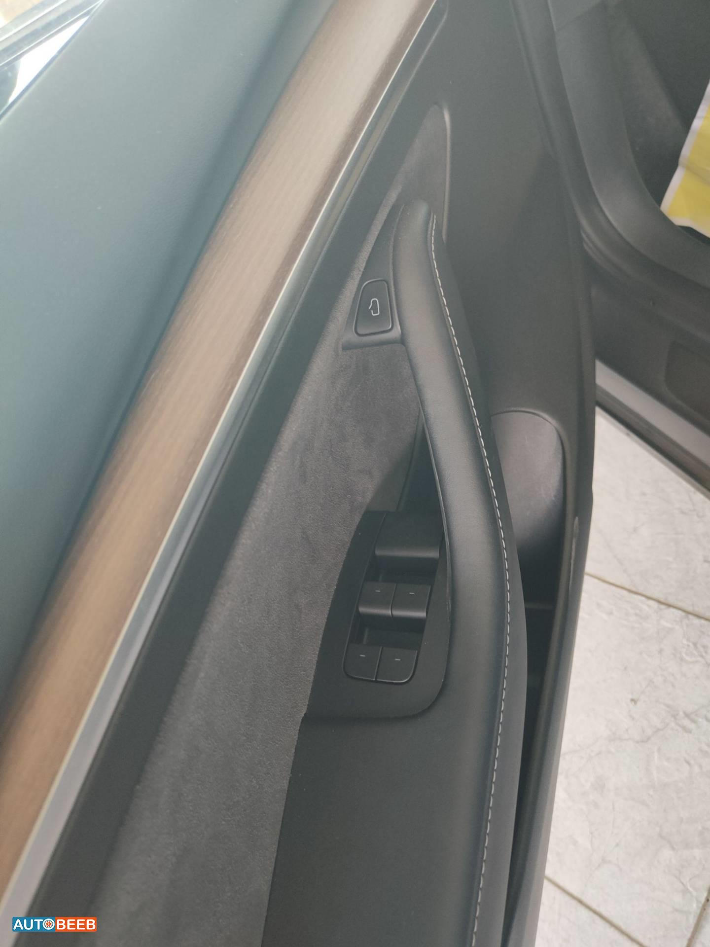 Tesla 3 2023