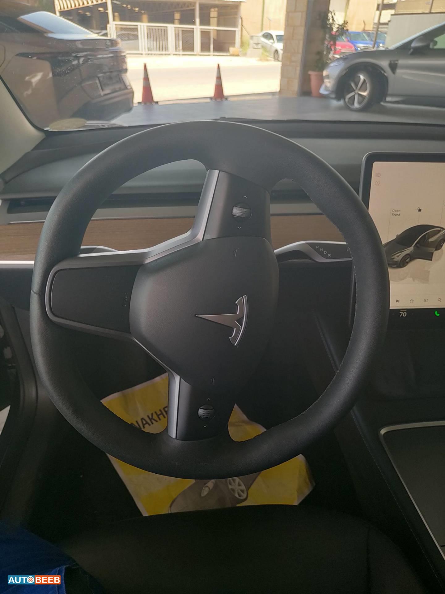 Tesla 3 2023