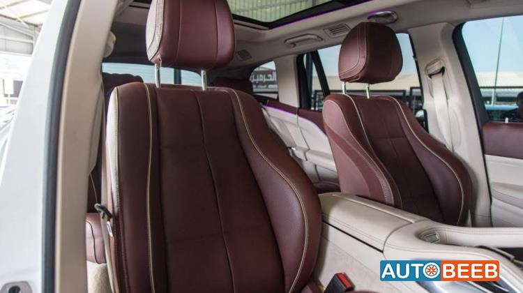 Mercedes Benz GLS600 2022