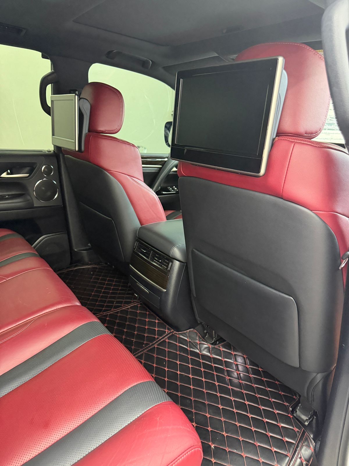 لكزس LX570 2019