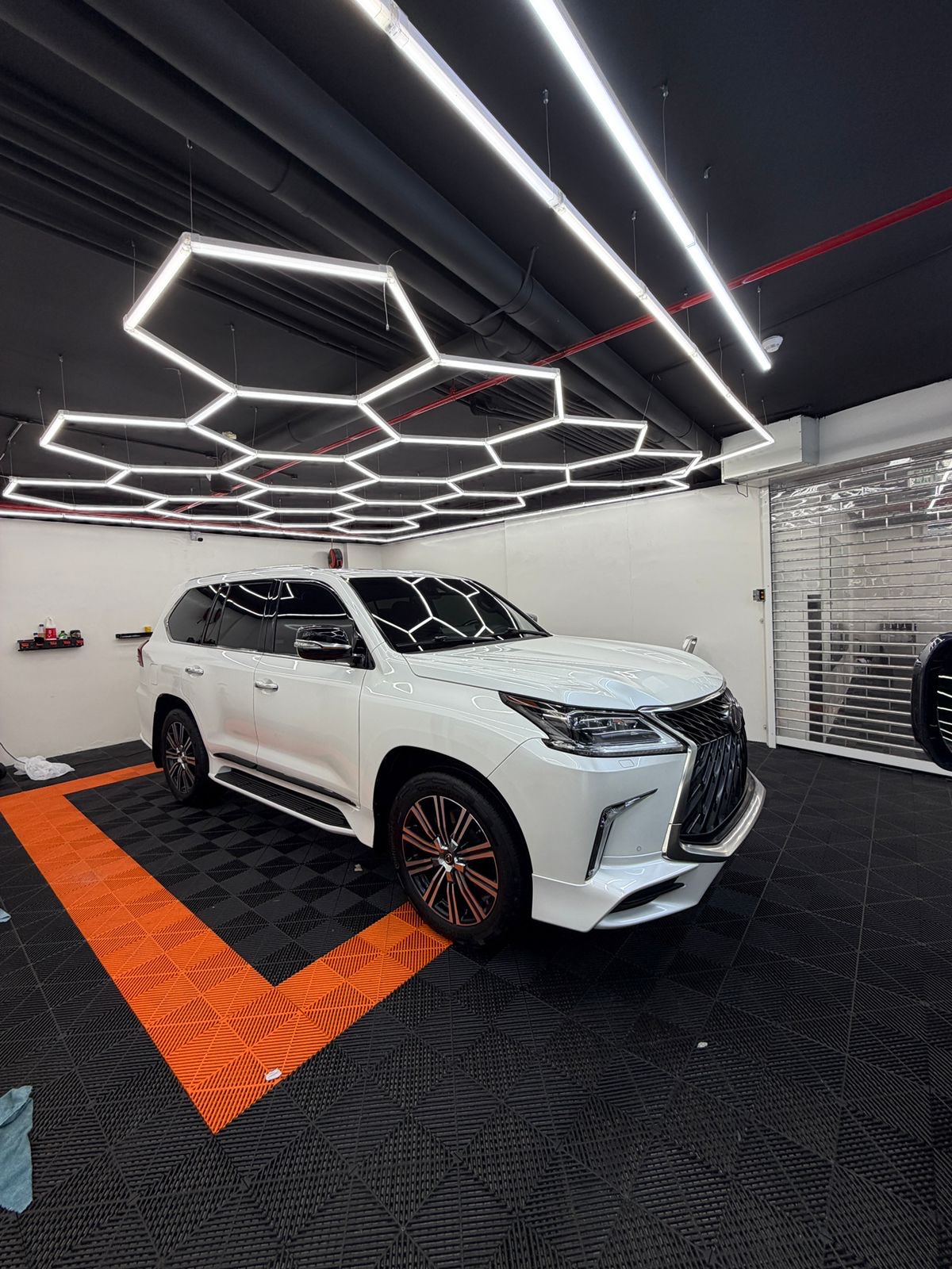 لكزس LX570 2019