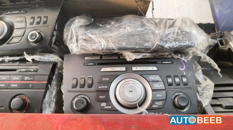 Electronics MP3 Player Mazda 3
