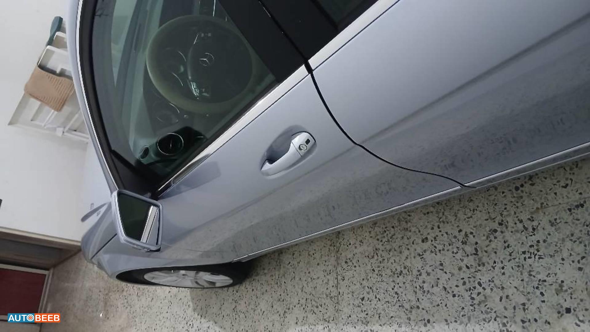 Mercedes Benz C250 2013