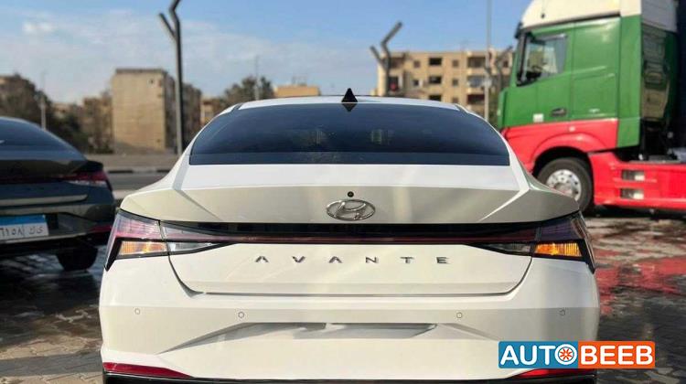 هيونداي افانتي 2021