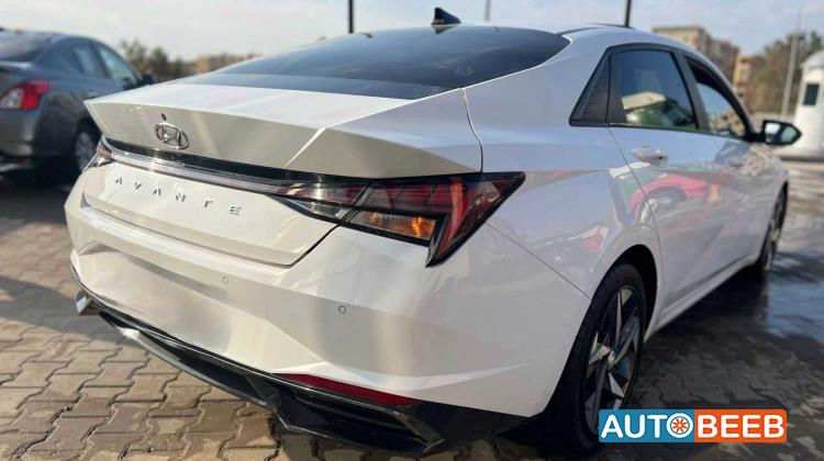 هيونداي افانتي 2021