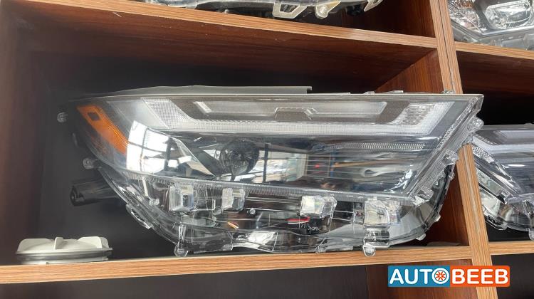 Lights Front light Toyota RAV4