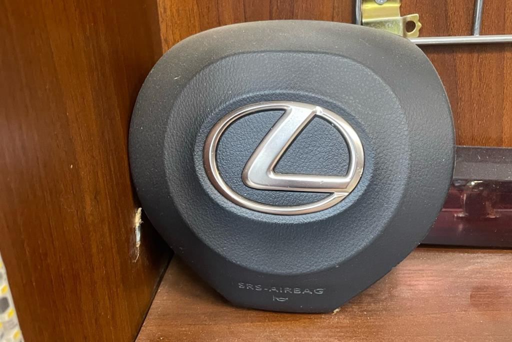 Cabin  Steering Wheel Lexus NX300