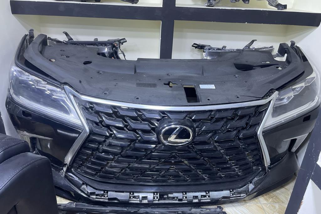 Body  Bumper Lexus LX700