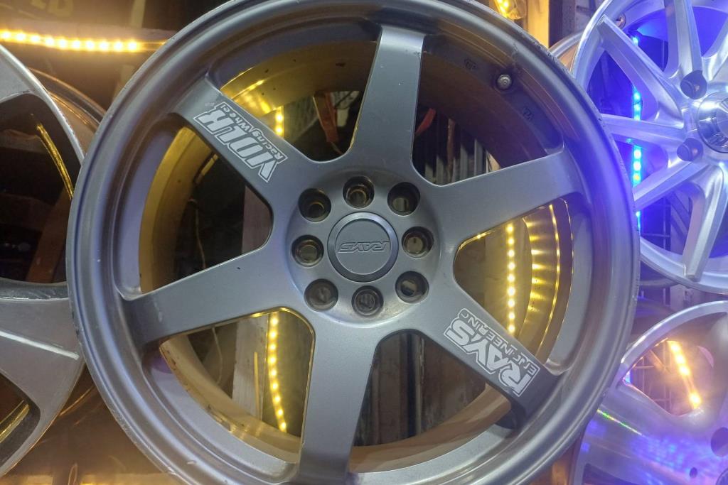 Wheel and Rims  