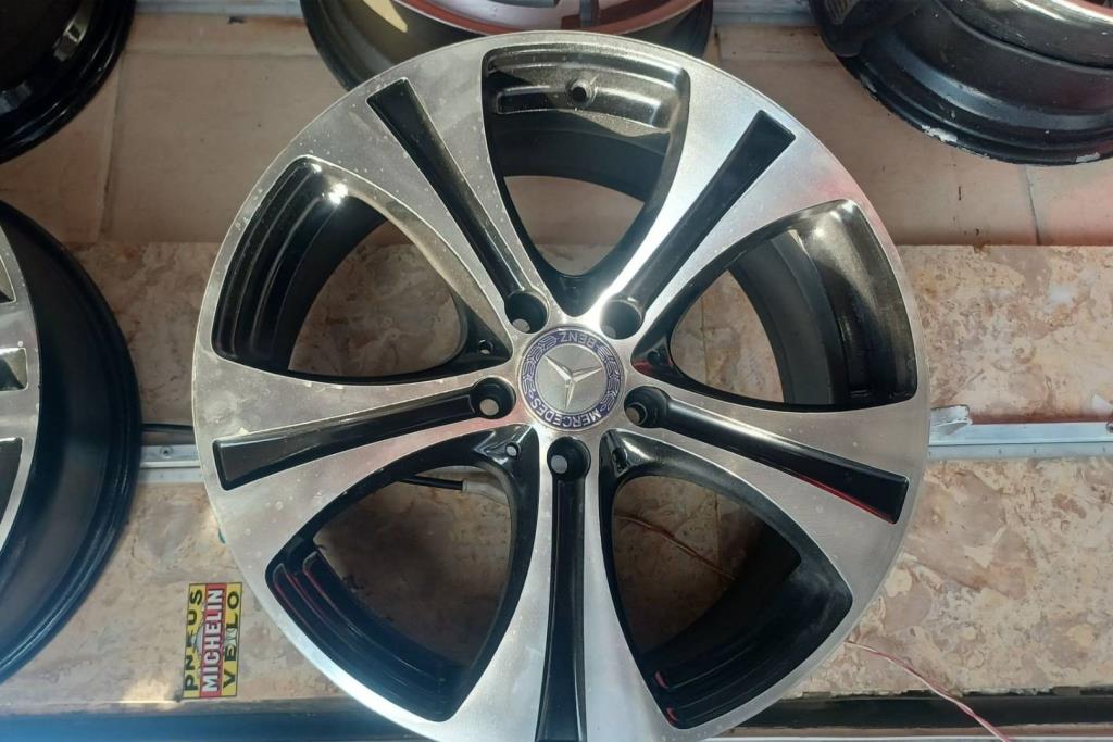  Wheel and Rims  