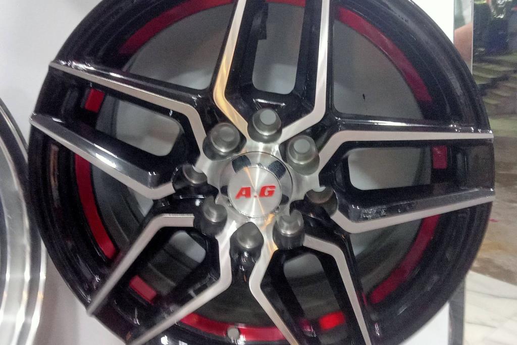  Wheel and Rims  