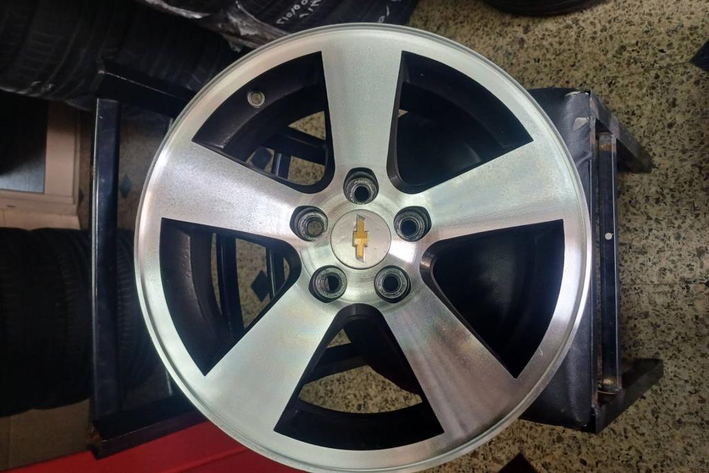  Wheel and Rims  