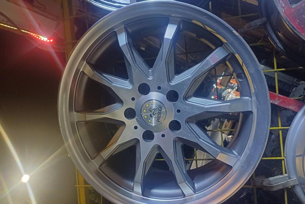  Wheel and Rims  