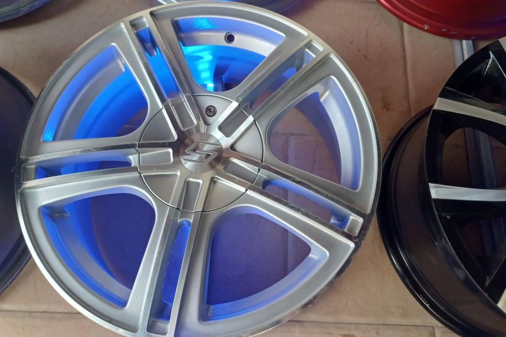 Wheel and Rims  