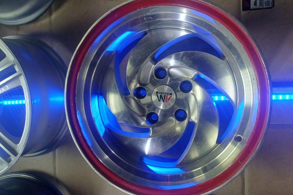  Wheel and Rims  