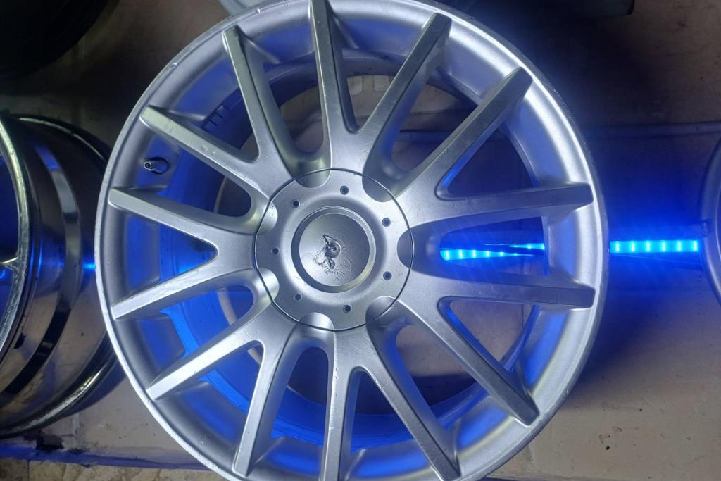  Wheel and Rims  