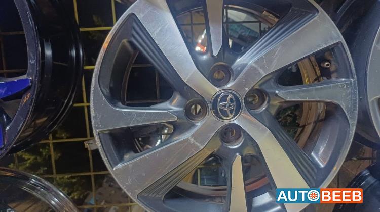  Wheel and Rims  