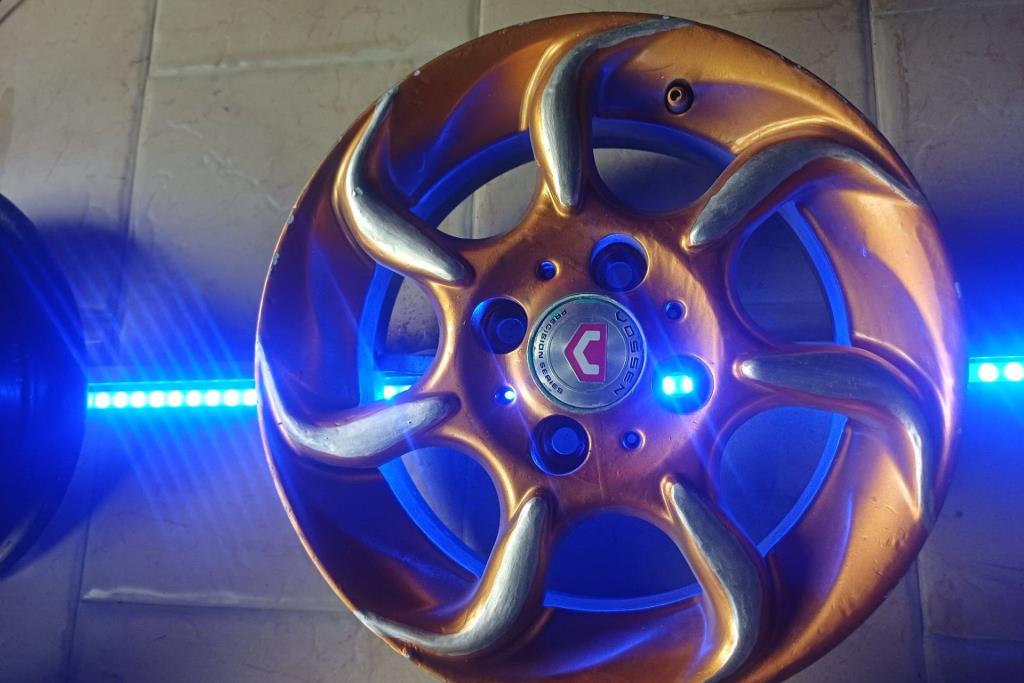  Wheel and Rims  