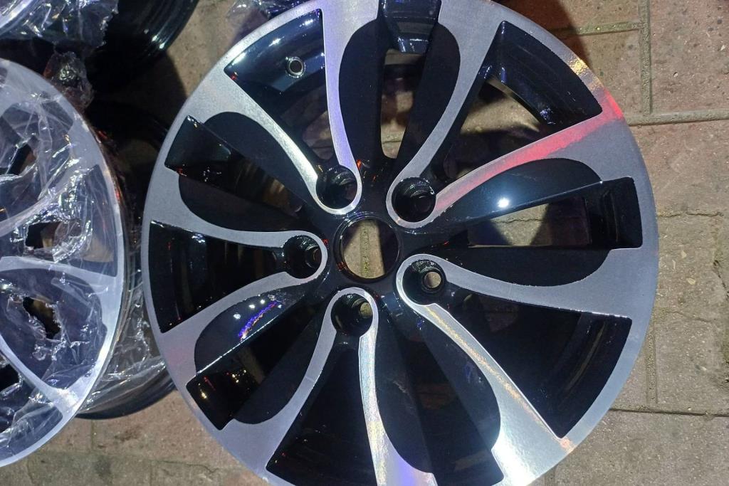  Wheel and Rims  