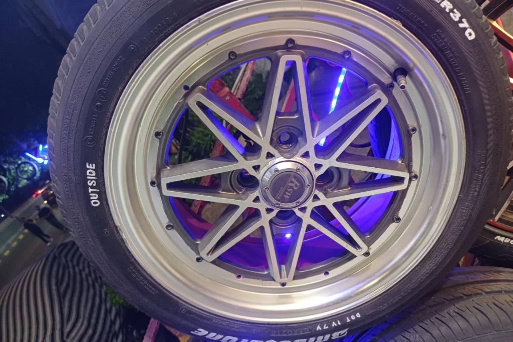  Wheel and Rims  