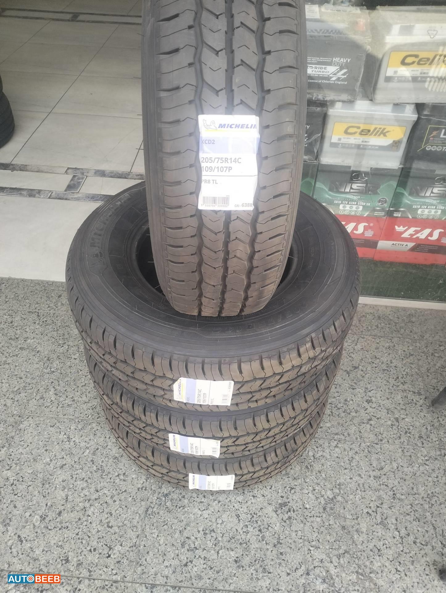  Tyers and Rims Toyota 
