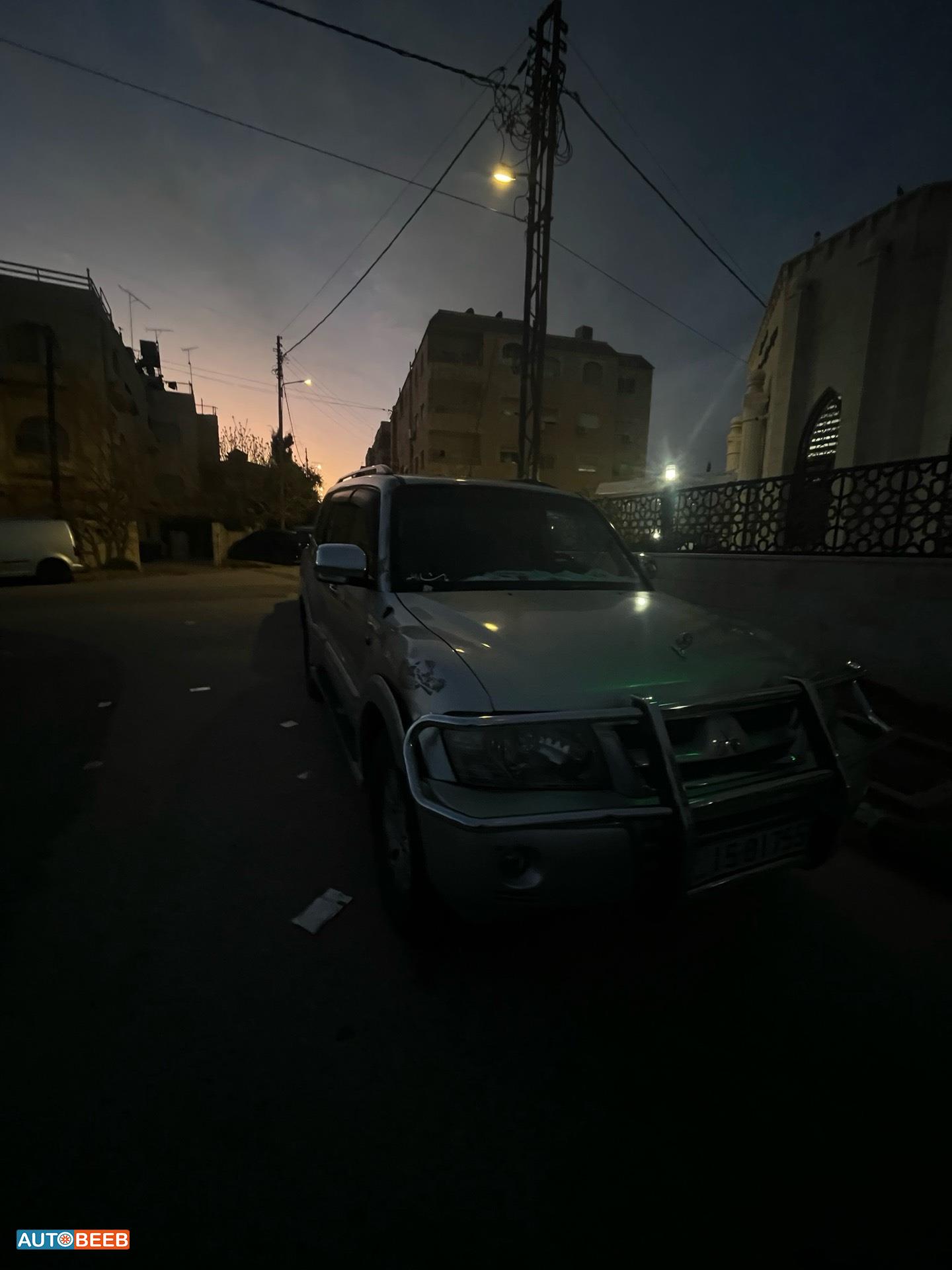 ميتسوبيشي باجيرو 2005