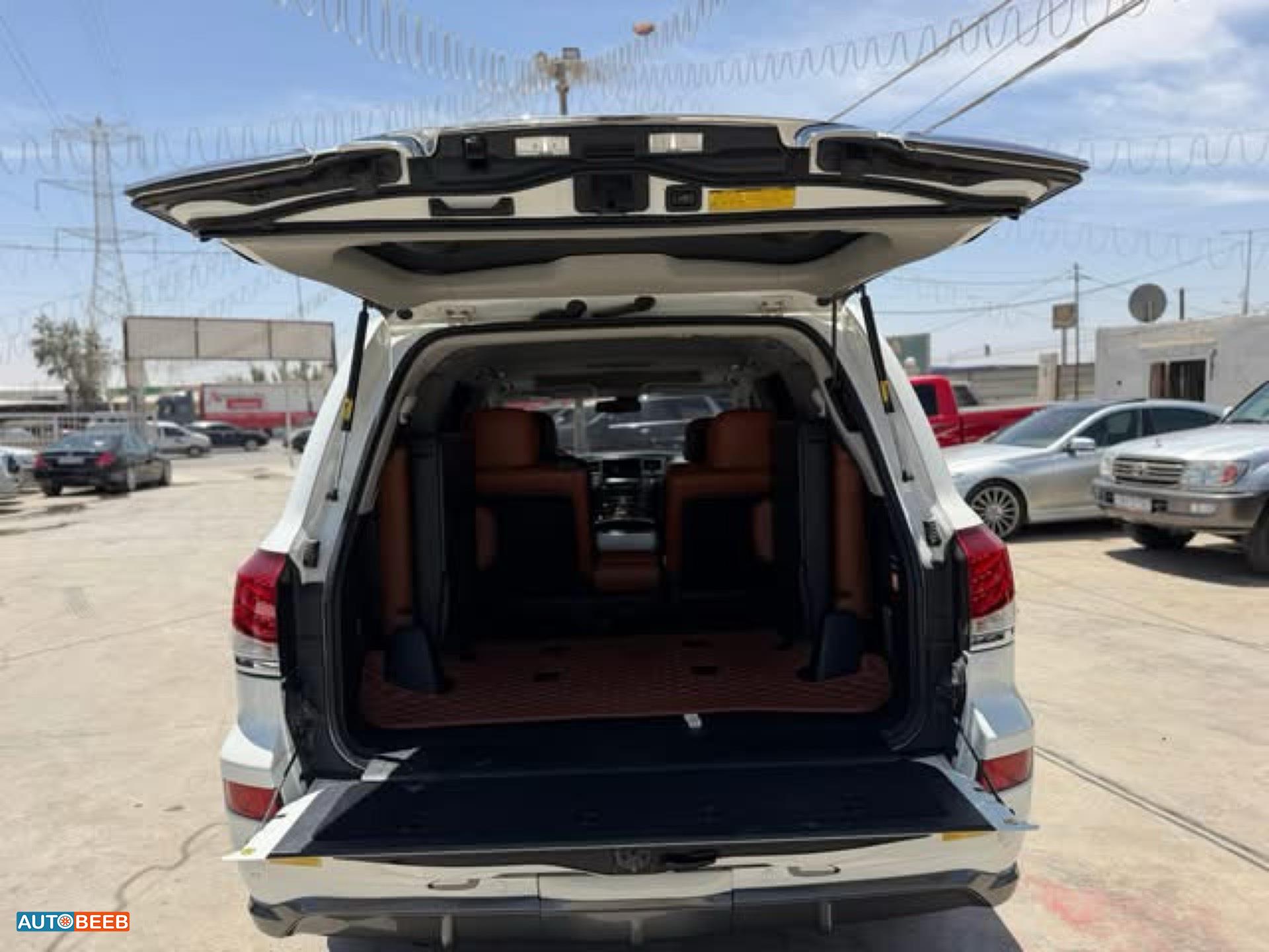 لكزس LX570 2013