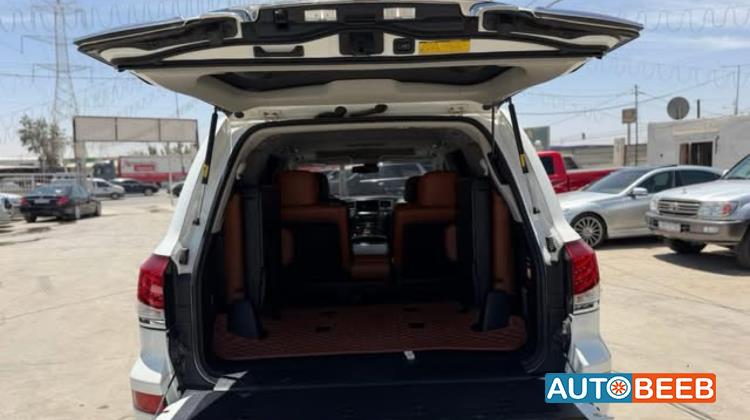 لكزس LX570 2013