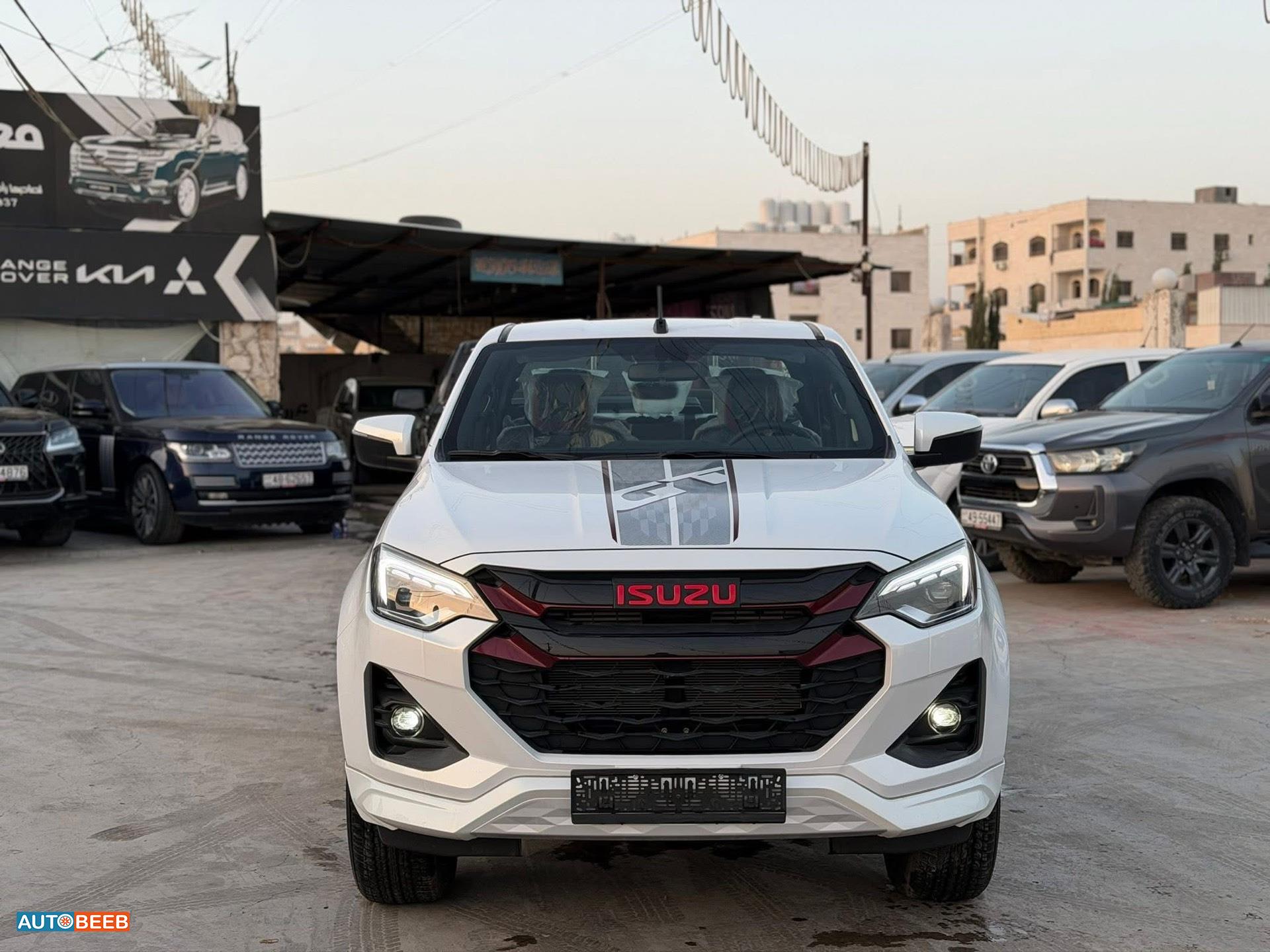 ايسوزو دي ماكس 2025