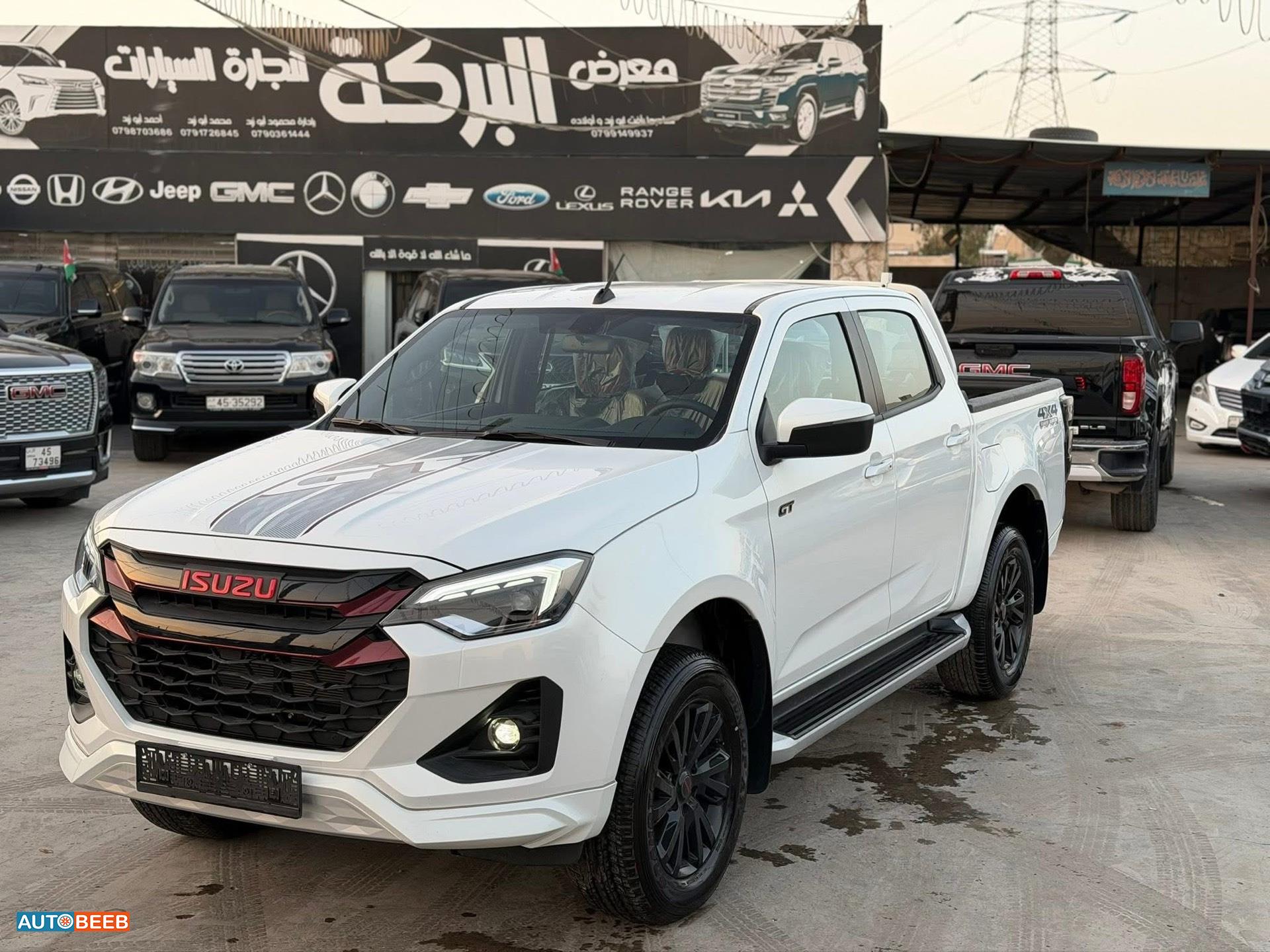ايسوزو دي ماكس 2025