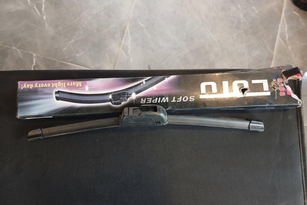  Glass wipers  