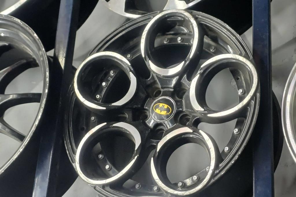  Wheel and Rims  