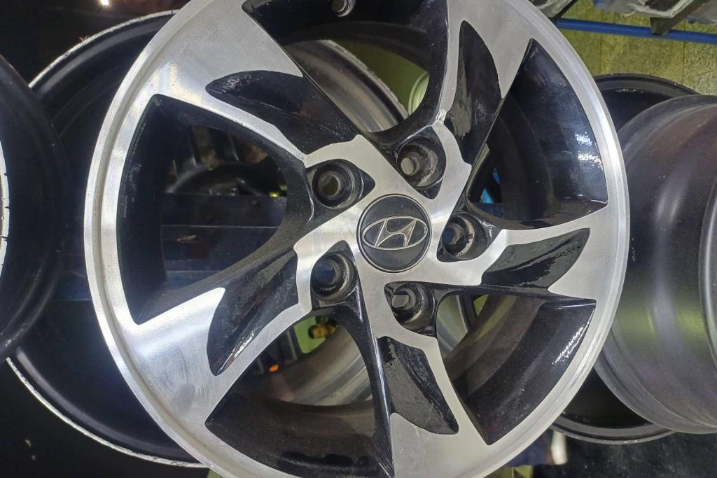  Wheel and Rims  