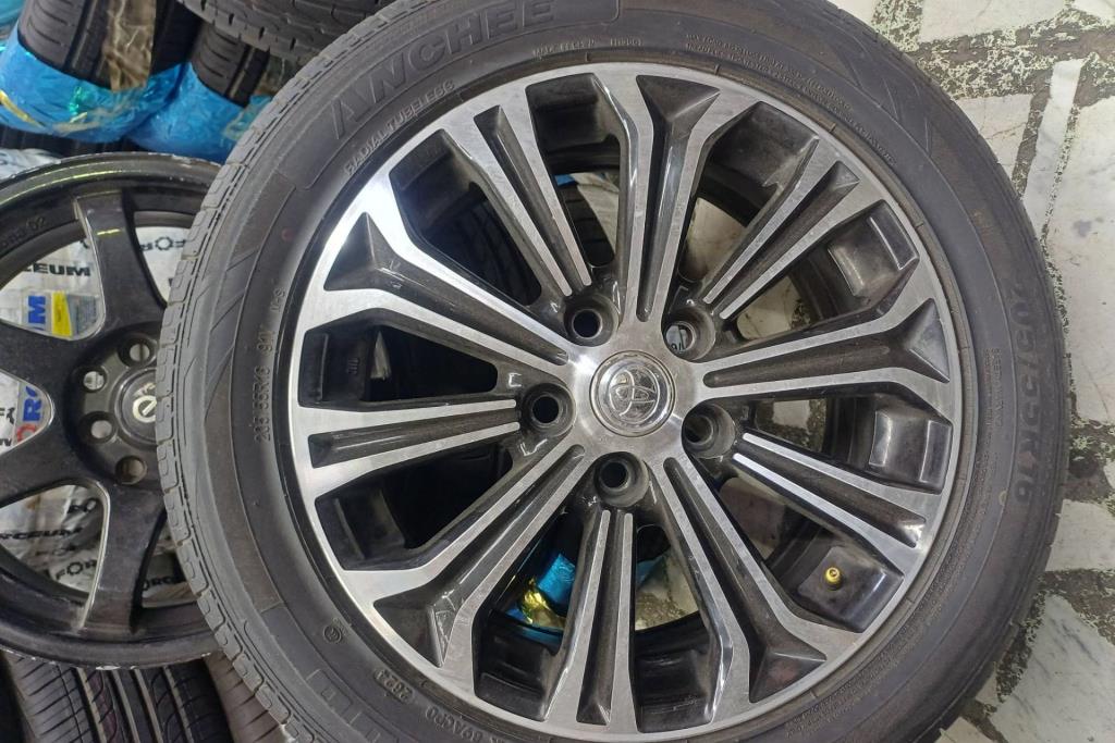  Wheel and Rims  