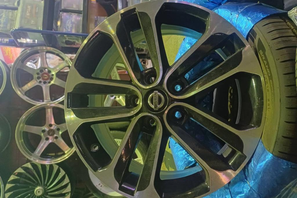  Wheel and Rims  