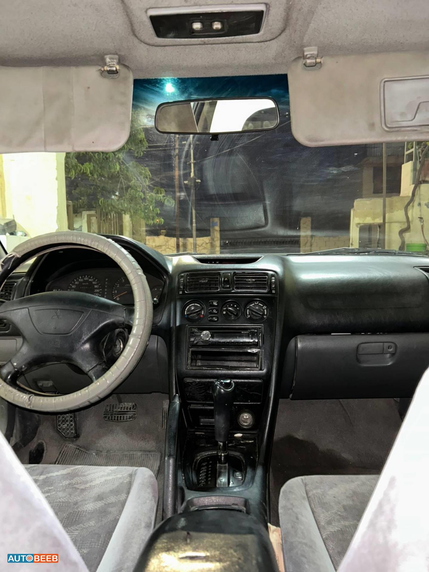 Mitsubishi Galant 2006