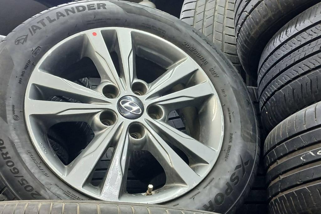  Wheel and Rims  