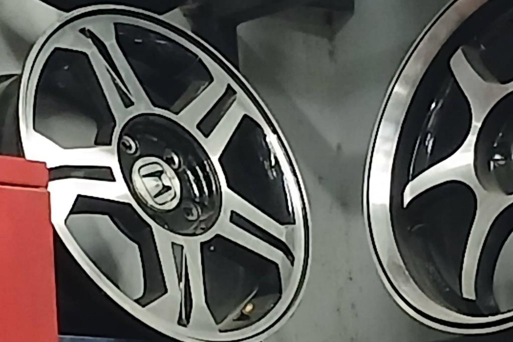  Wheel and Rims  