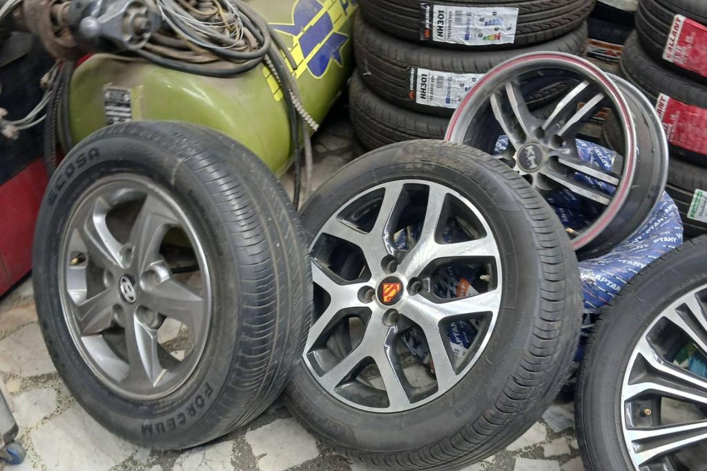  Wheel and Rims  