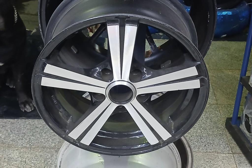  Wheel and Rims  
