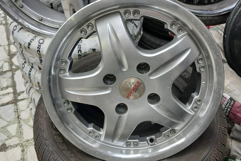  Wheel and Rims  