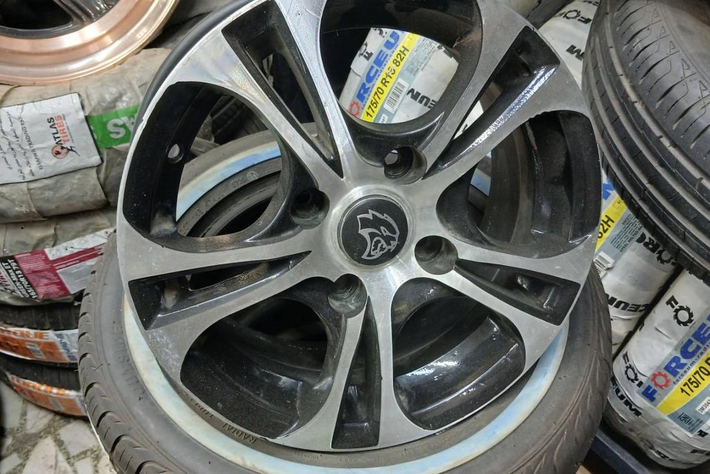  Wheel and Rims  