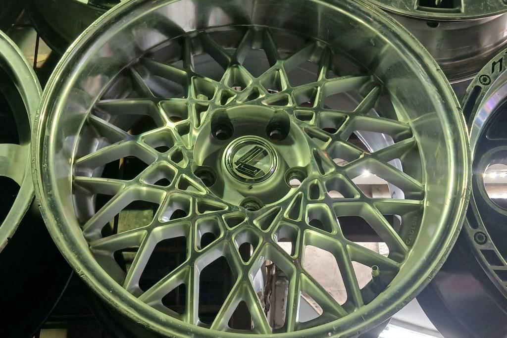  Wheel and Rims  