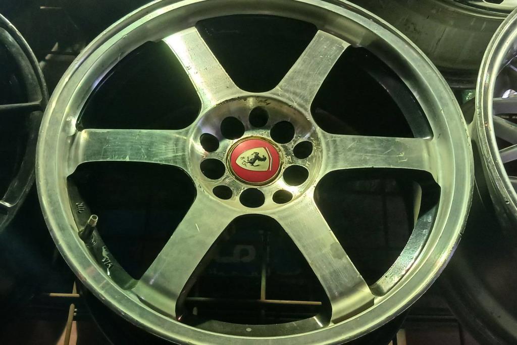  Wheel and Rims  