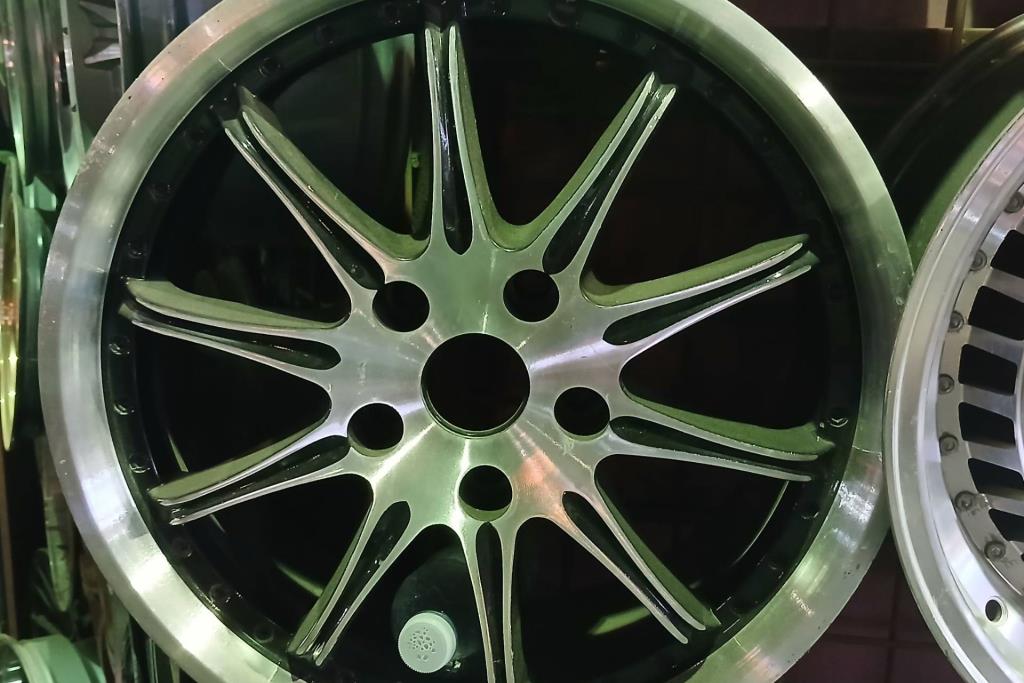  Wheel and Rims  