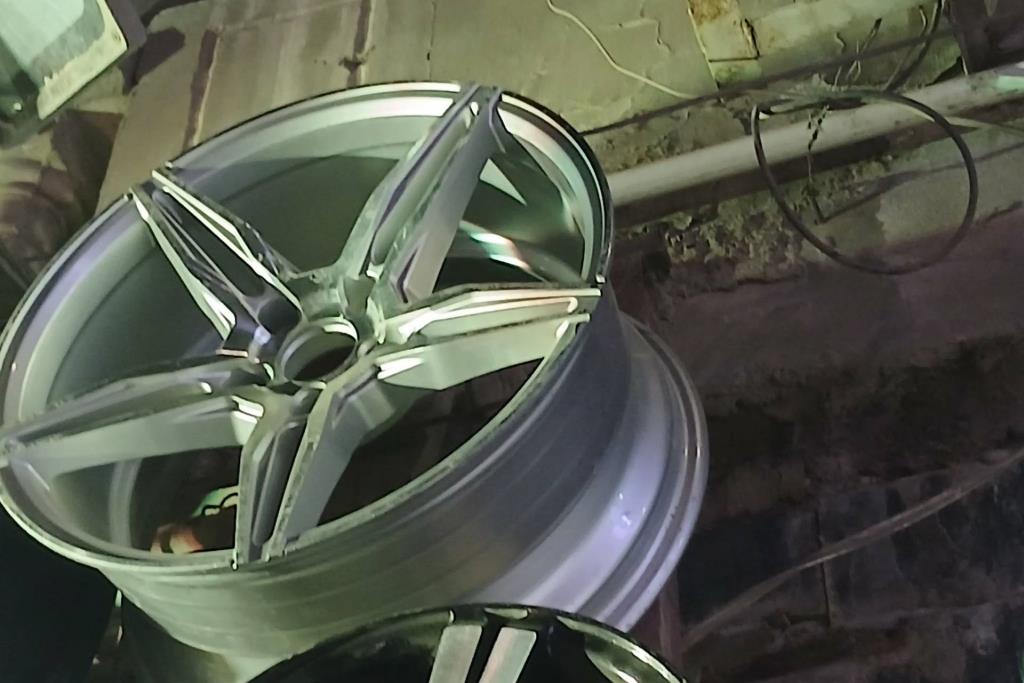  Wheel and Rims  